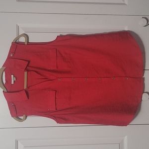 Roz & Ali   Large   Sleeveless button up top   Lightweight